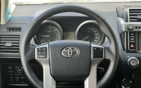 Toyota Land Cruiser Prado 150 рестайлинг 2, 2015 год, 3 790 000 рублей, 12 фотография