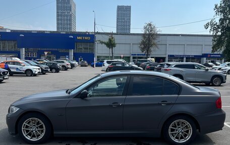 BMW 3 серия, 2010 год, 900 000 рублей, 2 фотография