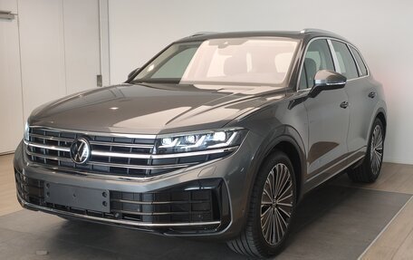 Volkswagen Touareg III, 2024 год, 9 600 000 рублей, 2 фотография