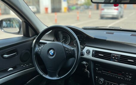 BMW 3 серия, 2010 год, 900 000 рублей, 8 фотография