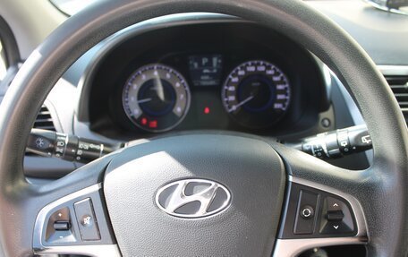 Hyundai Solaris II рестайлинг, 2013 год, 860 000 рублей, 8 фотография