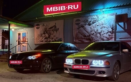 BMW 5 серия, 2005 год, 810 000 рублей, 16 фотография