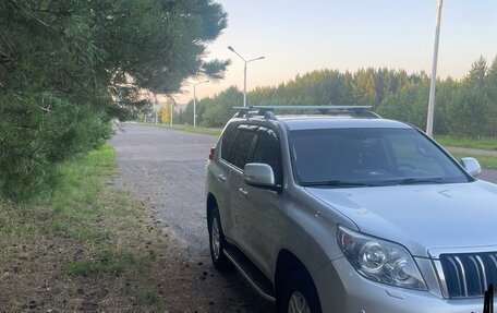 Toyota Land Cruiser Prado 150 рестайлинг 2, 2012 год, 3 200 000 рублей, 10 фотография