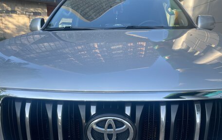 Toyota Land Cruiser Prado 150 рестайлинг 2, 2012 год, 3 200 000 рублей, 12 фотография