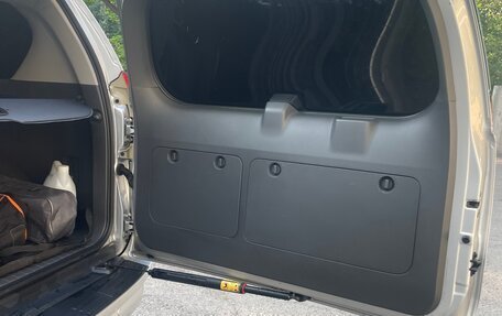 Toyota Land Cruiser Prado 150 рестайлинг 2, 2012 год, 3 200 000 рублей, 20 фотография