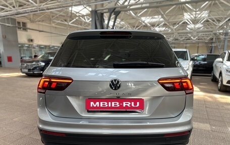 Volkswagen Tiguan II, 2020 год, 2 300 000 рублей, 5 фотография