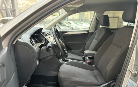 Volkswagen Tiguan II, 2020 год, 2 300 000 рублей, 11 фотография