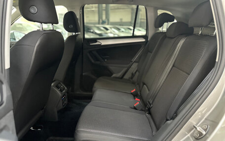 Volkswagen Tiguan II, 2020 год, 2 300 000 рублей, 12 фотография