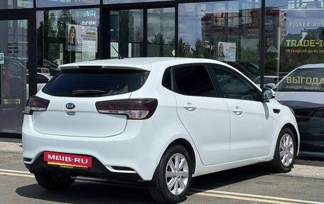 KIA Rio III рестайлинг, 2017 год, 880 000 рублей, 4 фотография