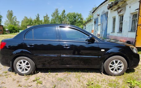 KIA Rio II, 2011 год, 740 000 рублей, 1 фотография