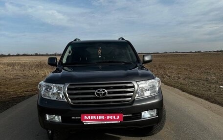Toyota Land Cruiser 200, 2010 год, 2 590 000 рублей, 1 фотография