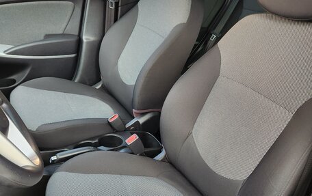 Hyundai Solaris II рестайлинг, 2013 год, 820 000 рублей, 7 фотография