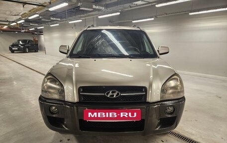 Hyundai Tucson III, 2008 год, 650 000 рублей, 2 фотография