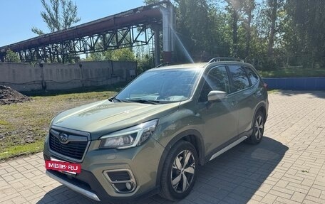 Subaru Forester, 2019 год, 2 750 000 рублей, 2 фотография