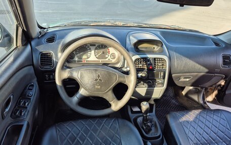 Mitsubishi Carisma I, 2002 год, 190 000 рублей, 19 фотография
