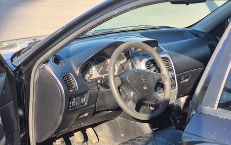 Mitsubishi Carisma I, 2002 год, 190 000 рублей, 20 фотография