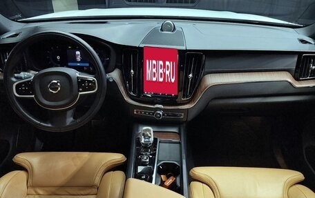 Volvo XC60 II, 2022 год, 3 752 000 рублей, 2 фотография