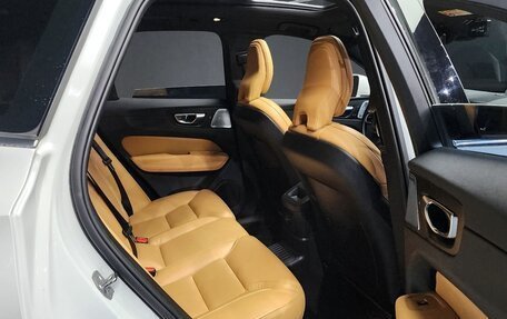 Volvo XC60 II, 2022 год, 3 752 000 рублей, 10 фотография