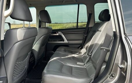 Toyota Land Cruiser 200, 2010 год, 2 590 000 рублей, 7 фотография