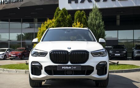 BMW X5, 2019 год, 6 155 000 рублей, 2 фотография