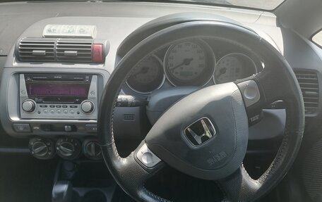 Honda Fit III, 2003 год, 450 000 рублей, 6 фотография