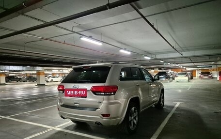 Jeep Grand Cherokee, 2013 год, 2 500 000 рублей, 24 фотография