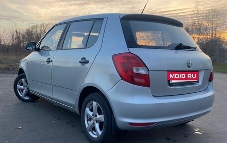 Skoda Fabia II, 2008 год, 380 000 рублей, 2 фотография
