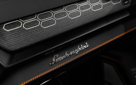 Lamborghini Urus I, 2025 год, 47 000 000 рублей, 24 фотография