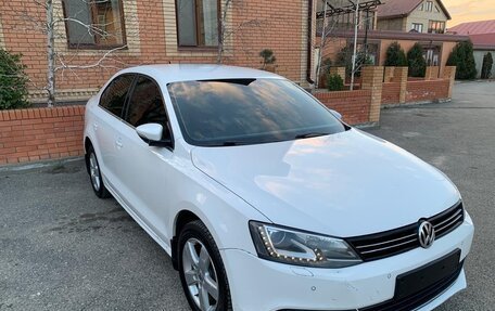 Volkswagen Jetta VI, 2014 год, 1 050 000 рублей, 3 фотография