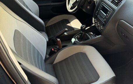 Volkswagen Jetta VI, 2014 год, 1 050 000 рублей, 5 фотография