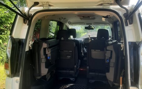 Nissan Serena IV, 2018 год, 2 420 000 рублей, 7 фотография