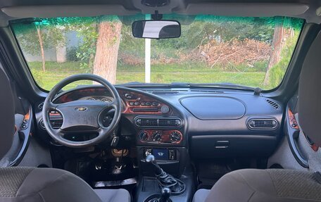 Chevrolet Niva I рестайлинг, 2004 год, 380 000 рублей, 9 фотография