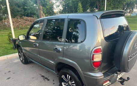 Chevrolet Niva I рестайлинг, 2004 год, 380 000 рублей, 5 фотография