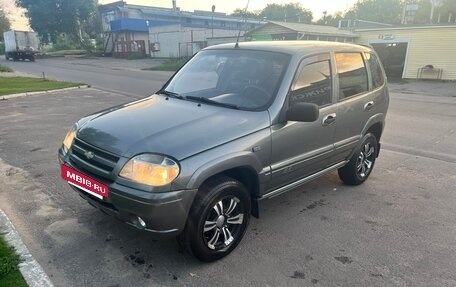 Chevrolet Niva I рестайлинг, 2004 год, 380 000 рублей, 6 фотография