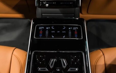 Audi A8, 2025 год, 21 000 000 рублей, 9 фотография