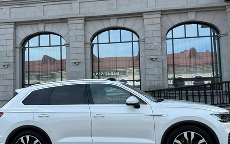 Volkswagen Touareg III, 2021 год, 4 999 999 рублей, 2 фотография