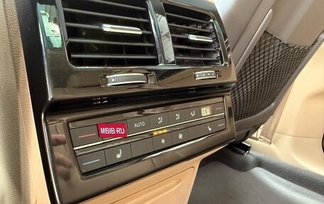 Volkswagen Touareg III, 2021 год, 4 999 999 рублей, 18 фотография