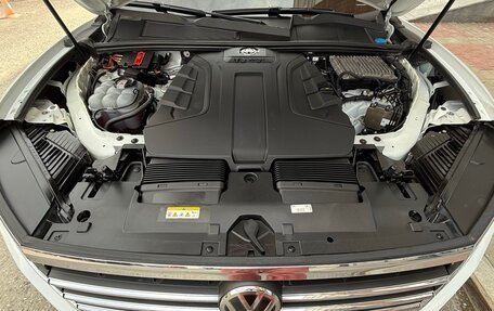 Volkswagen Touareg III, 2021 год, 4 999 999 рублей, 28 фотография