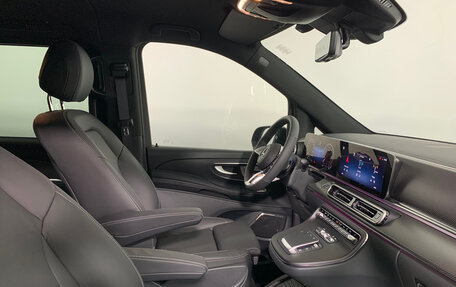 Mercedes-Benz V-Класс, 2024 год, 18 540 000 рублей, 23 фотография