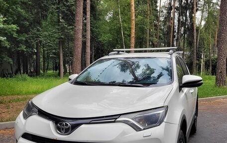 Toyota RAV4, 2016 год, 1 790 000 рублей, 1 фотография