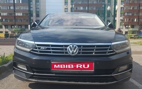 Volkswagen Passat B8 рестайлинг, 2018 год, 2 350 000 рублей, 1 фотография