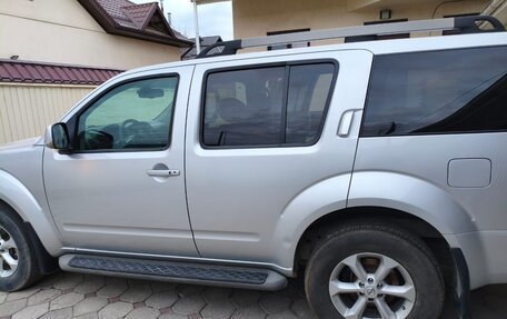 Nissan Pathfinder, 2011 год, 1 500 000 рублей, 4 фотография