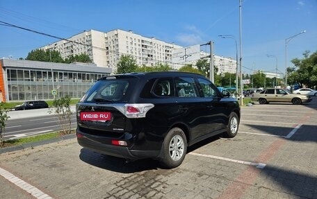 Mitsubishi Outlander III рестайлинг 3, 2014 год, 1 490 000 рублей, 5 фотография