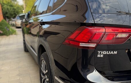 Volkswagen Tiguan II, 2019 год, 2 449 000 рублей, 2 фотография