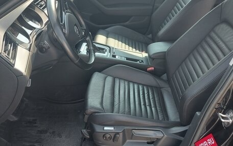 Volkswagen Passat B8 рестайлинг, 2018 год, 2 350 000 рублей, 4 фотография