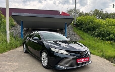 Toyota Camry, 2019 год, 3 150 000 рублей, 3 фотография