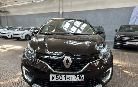 Renault Kaptur I рестайлинг, 2017 год, 1 245 000 рублей, 2 фотография