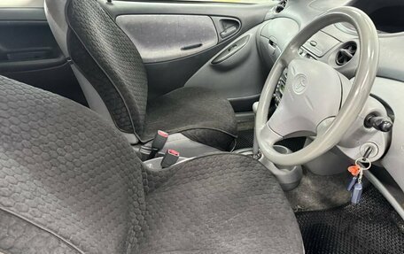 Toyota Vitz, 2000 год, 450 000 рублей, 9 фотография