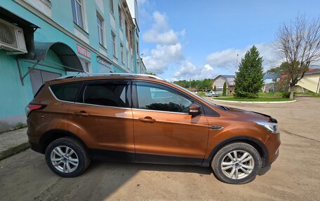 Ford Kuga III, 2018 год, 1 800 000 рублей, 3 фотография
