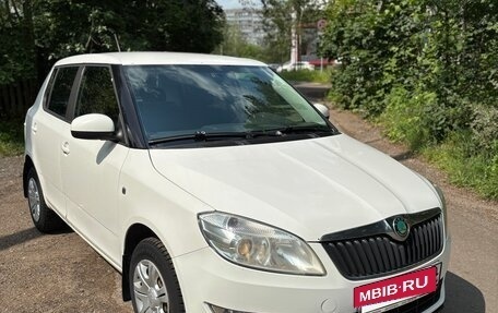 Skoda Fabia II, 2012 год, 595 000 рублей, 3 фотография